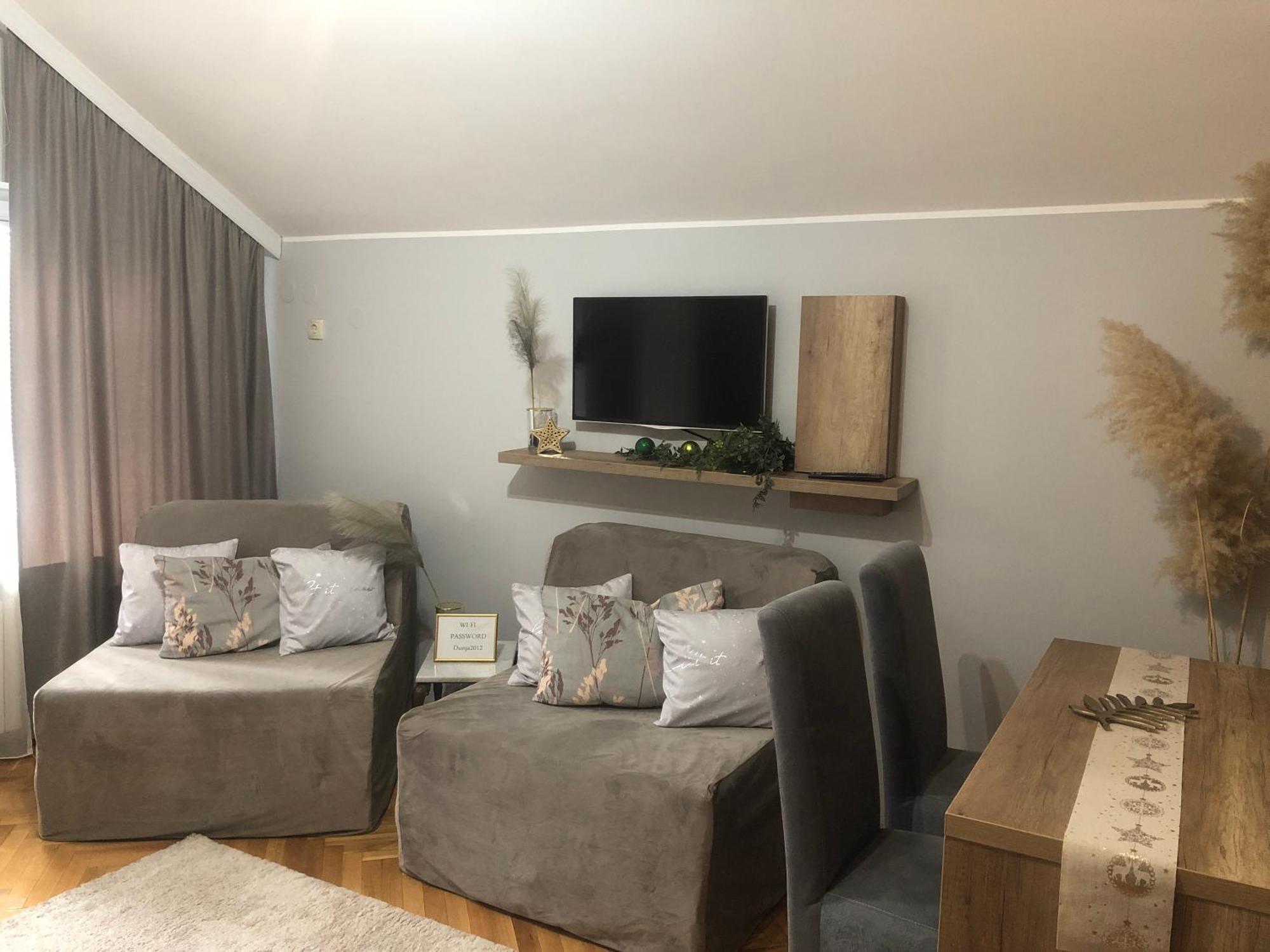 Apartments Dunja Novi Sad Esterno foto